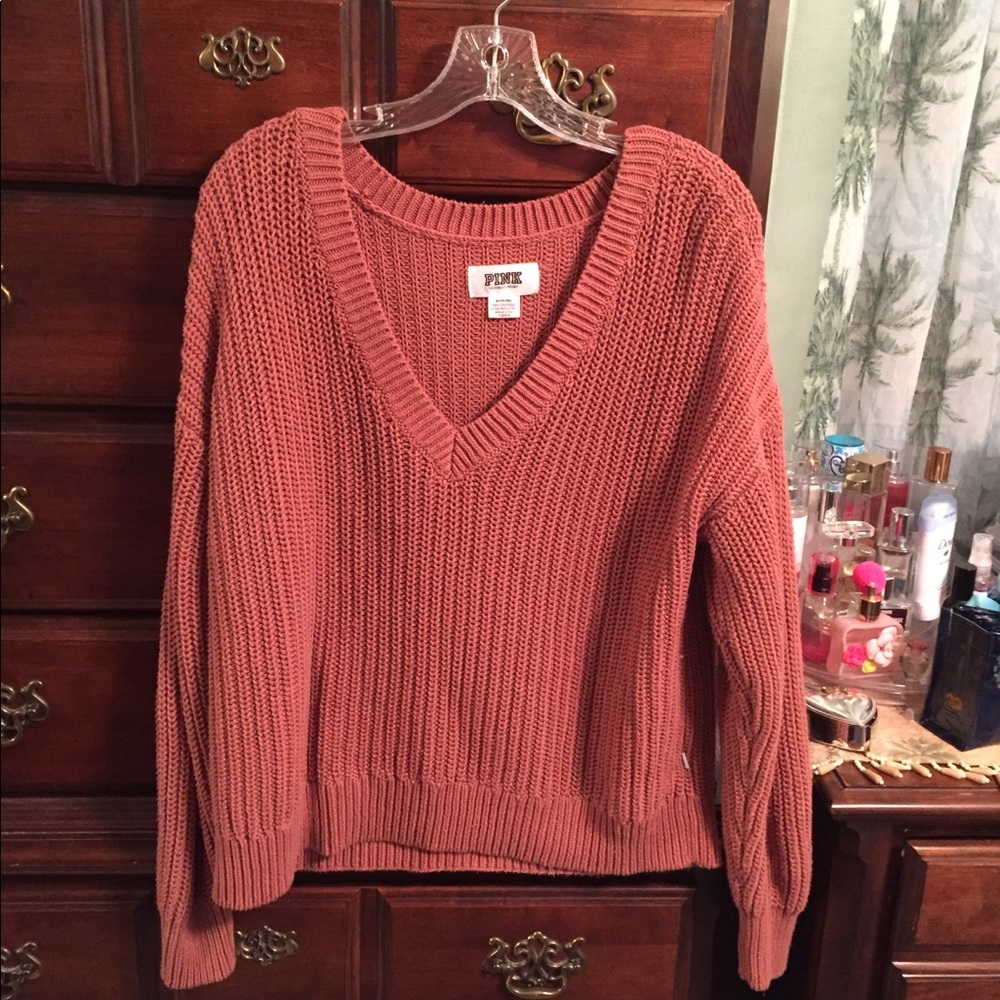 VS PINK sweater ✨